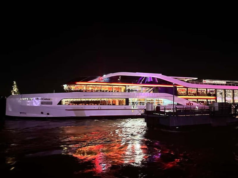 Düsseldorf: Winter Afternoon Boat Cruise on the Rhine - Key highlights worth centering your plan around
