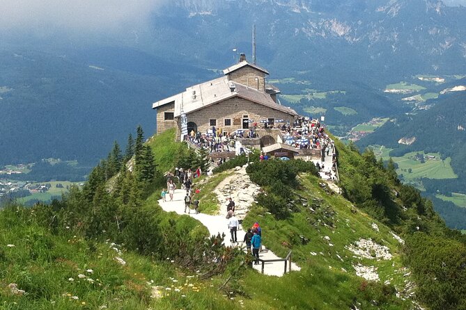 Eagle's Nest-Berchtesgaden-Obersalzberg Private Half Day WWII Historical Tour - Who this tour is for, and who should look elsewhere
