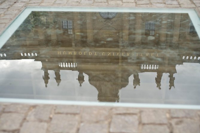 Explore Berlin Shore Excursion: Top Attractions Private Tour from Warnemuende - Port pickup to Berlin guide: how the day is organized