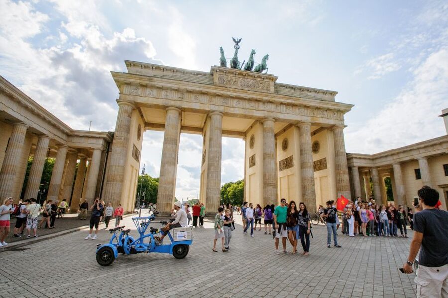 Explore Berlin: Walking Tour of All The Iconic Sites - Gendarmenmarkt: a calmer palette between heavy stops