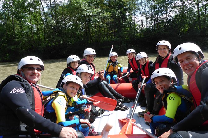 Family rafting Iller - white water rafting level 1 - Guides and safety on the Iller: close watch, clear instructions