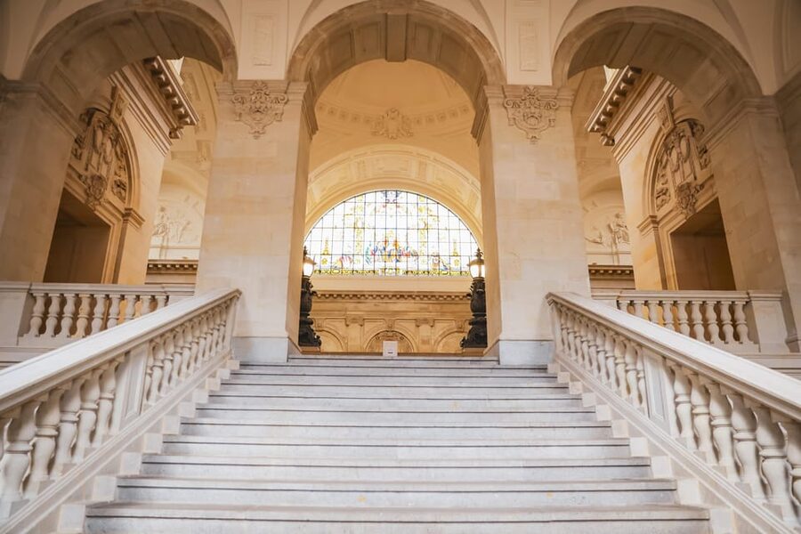 Federal Administrative Court Leipzig: A journey into the heart of German justice - Wilhelmine architecture from 1879: coats of arms, ceremony, and power