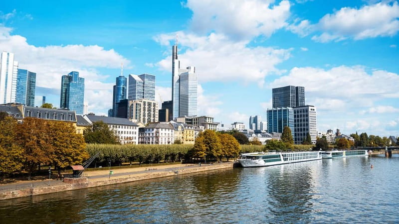 Frankfurt: 2-hour Best Intro Walking Tour with a Local - Key Takeaways Before You Go