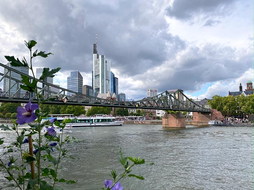 Frankfurt: Discover the heart of Frankfurt - a city tour in German - Paulskirche to the Römer: the civic core, with quick interior chances