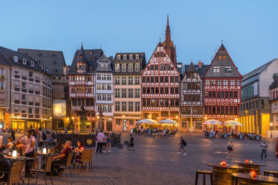 Frankfurt: Highlights and New Old Town English-Language Tour - Price and value: $21 for 1.5 hours of guided momentum