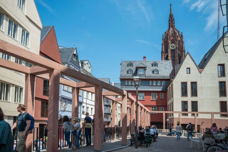 Frankfurt: Highlights and New Old Town English-Language Tour - Who should book this tour, and who might want something else
