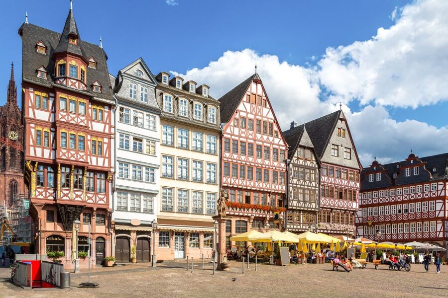 Frankfurt: Hop-On, Hop-Off Grand or Express Bus Ticket - Audio Commentary: Multilingual Learning Without Needing a Live Guide