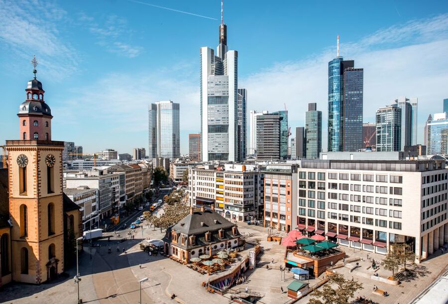 Frankfurt: Main Tower with Tickets and Guided Old Town Tour - Where the cathedral fits: the optional 3-hour Imperial Saint Bartholomew visit