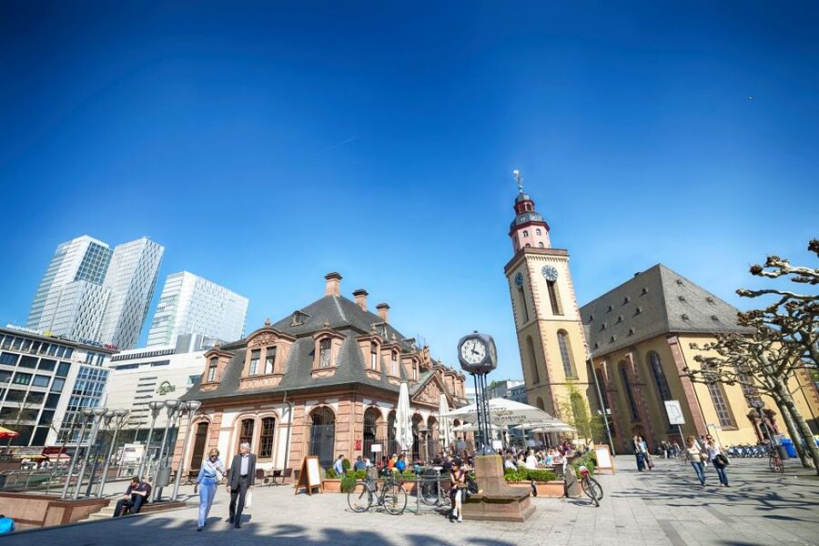 Frankfurt: Old Town Historical Walking Tour with Geo Epoche - Famous (and Infamous) Frankfurt Residents, Not Just Dates