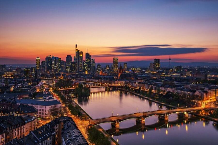 Frankfurt: Private custom tour with a local guide - Why Frankfurt needs a local, not just a map