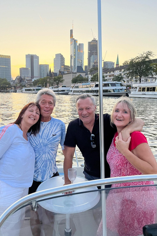 Frankfurt: Private Skyline Sightseeing Boat Tour - Comfort, safety, and small rules that shape the experience