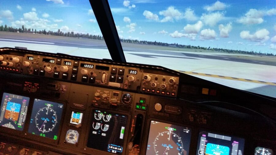 Frankfurt: "Ready for take off" - Flight Simulator B737 - Price and value: is $116 worth it?