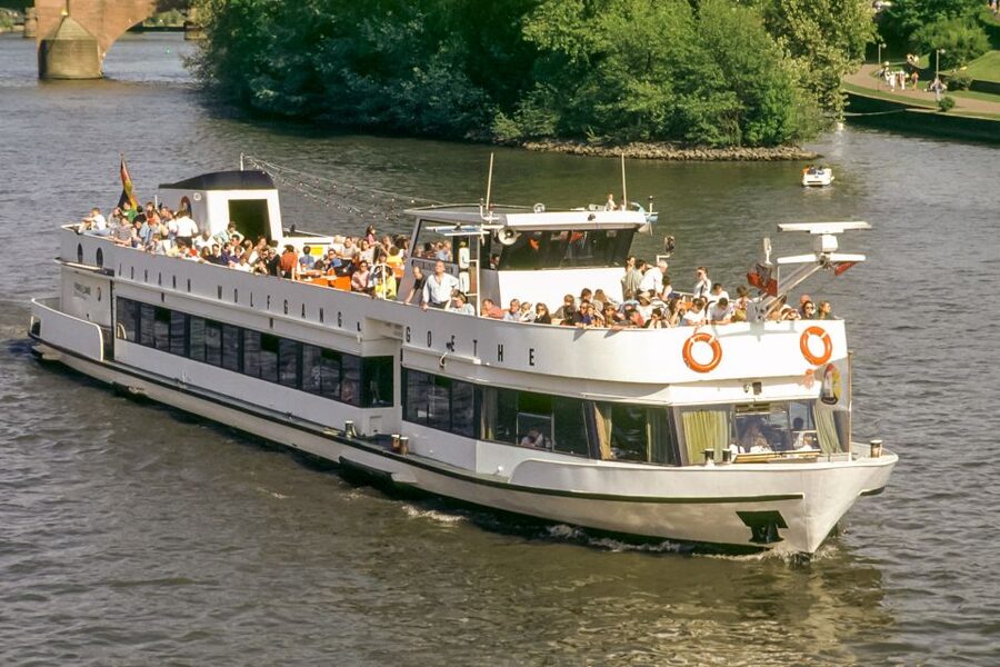 Frankfurt: River Main Sightseeing Cruise with Commentary - Who This Cruise Fits Best, and Who Might Want Another Option