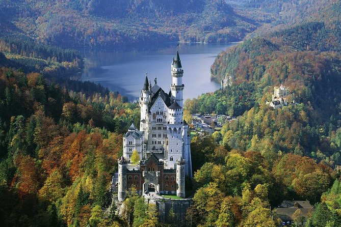 Frankfurt Super Saver: Neuschwanstein Castle and Rothenburg Day Trip - Rothenburg ob der Tauber and the Blade Gate: medieval streets in 60 minutes