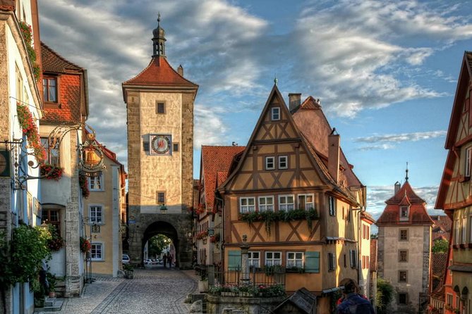 Frankfurt Super Saver: Neuschwanstein Castle and Rothenburg Day Trip - Price and value: what $597 gets you, and where the cost shows up