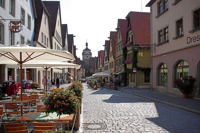 Frankfurt Super Saver: Neuschwanstein Castle and Rothenburg Day Trip - Who should book this Frankfurt Super Saver tour?