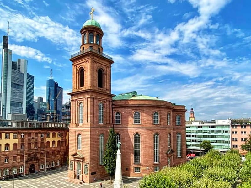 Frankfurt: Walking tour between St. Paul's Church, Main & Old Town flair in German - Kaiserdom and Kaiserpfalz, medieval power made readable