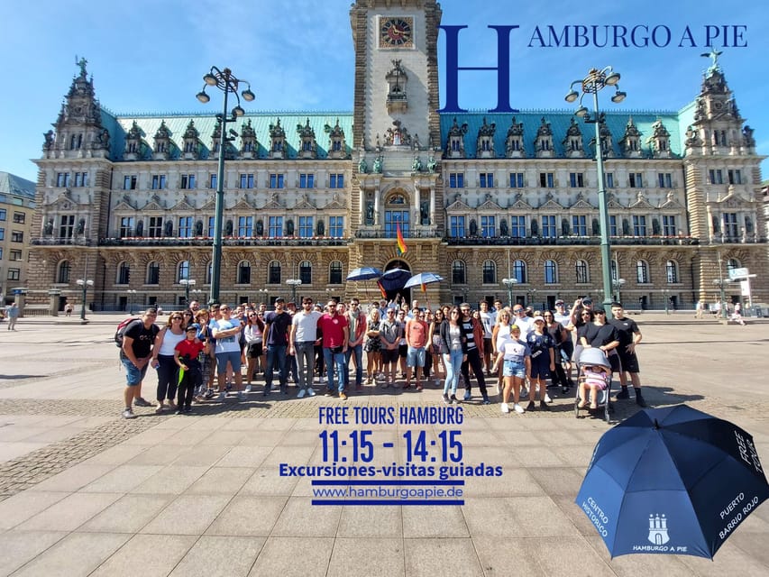 Free tour: Centro Histórico. Tú decides el precio al final - Where the tour really starts, Hamburg Rathausmarkt and the blue umbrella