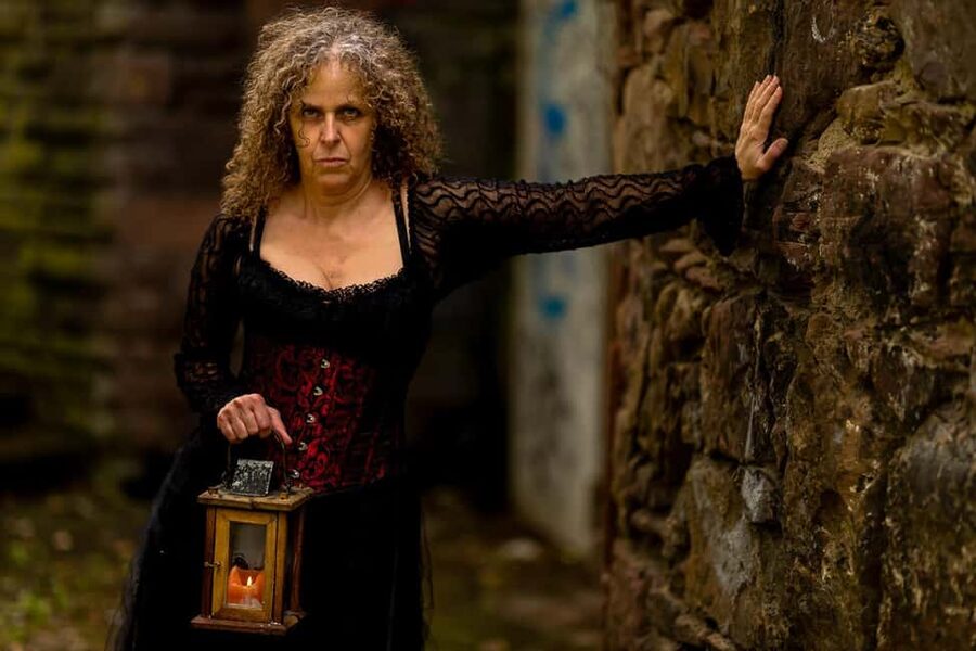 Freiburg: Acting tour "Witches, Torture, Stake" with Historix-Tours - Gerichtslaube: where law meets fear