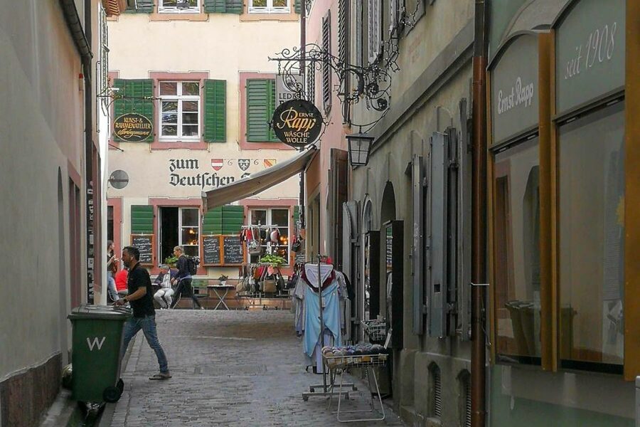 Freiburg: Gässle, Bächle and More City Tour - Price and logistics: why $13 can still feel like good value