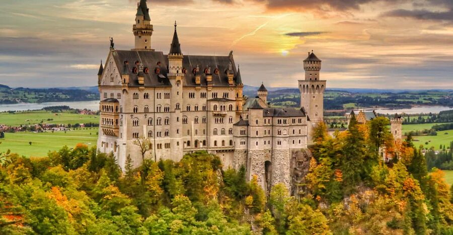 From Füssen: Neuschwanstein & Linderhof Castles Private Tour - Who should book this private tour from Füssen