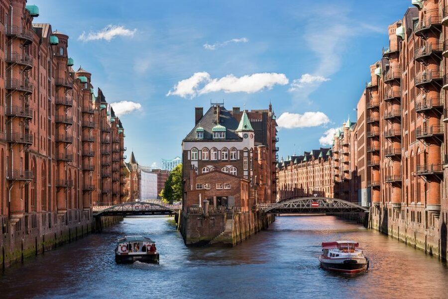 From Kiel: All-in-One Hamburg Shore Excursion - Hamburg on your feet: Rathaus and Trost Bridge without the guesswork