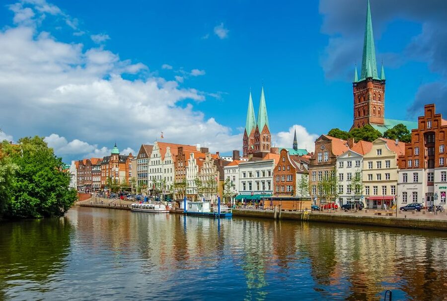 From Kiel: Lübeck Shore Excursion - Free time in Lübeck, plus a snack and shopping window