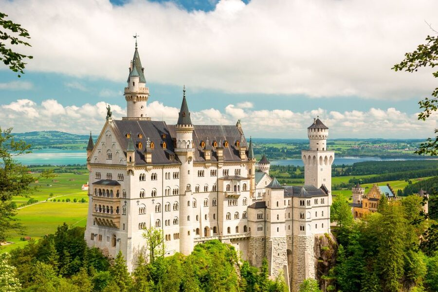 From Munich: Neuschwanstein Castle Full-Day Trip by Van - Munich to Neuschwanstein, the practical way to do it