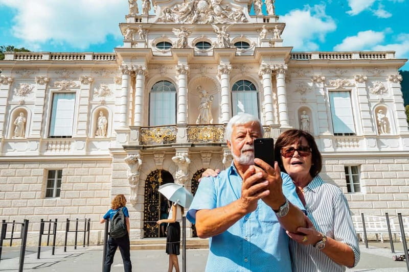 From Munich: Premium Neuschwanstein Castle & Linderhof Tour - Lunch and Oberammergau: what the stop is for (and what it is not)