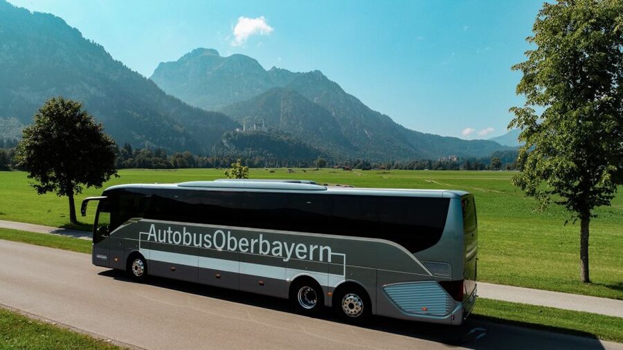From Munich: Premium Neuschwanstein Castle & Linderhof Tour - Linderhof Palace: a different side of Ludwig II