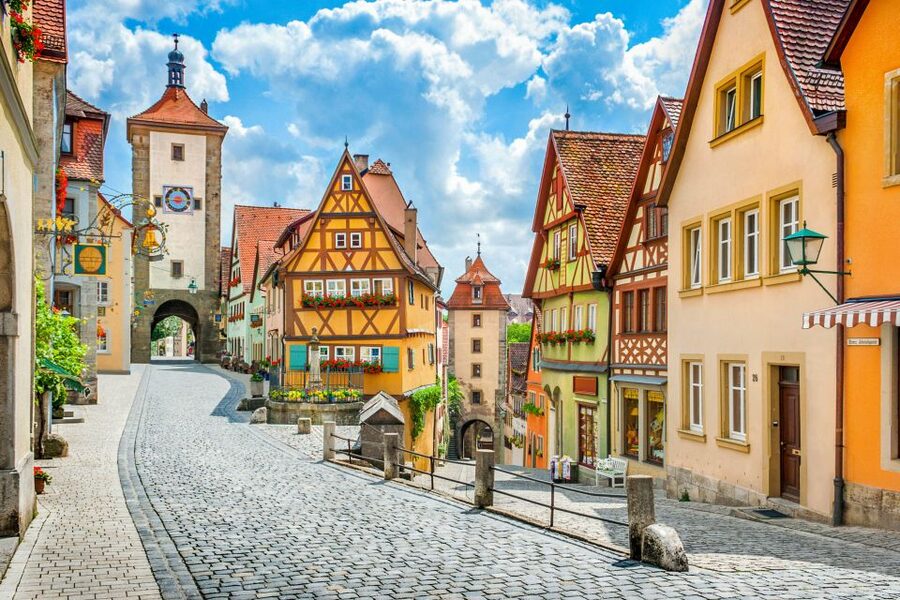 From Munich: Rothenburg and Romantic Road Day Trip by Bus - Romantic Road day trip from Munich, built for a one-day hit