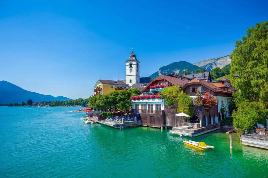From Munich: Salzburg, St. Wolfgang, and the Salzkammergut - From Munich to Salzburg by luxury bus, with Chiemsee as your preview