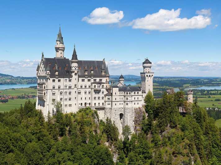 From Munich: To Neuschwanstein Castle, Linderhof, Oberammerg - Ettal Abbey: A Calm Pause Between Palaces and a Village Walk