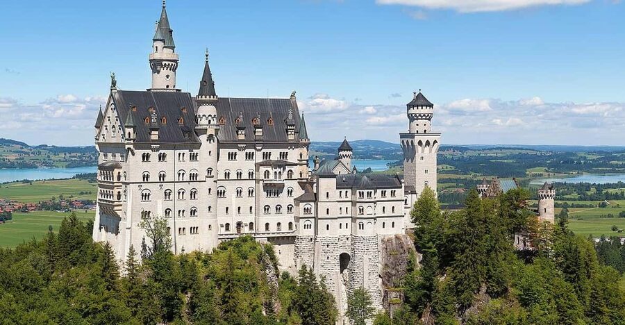 From Munich: To Neuschwanstein Castle, Linderhof, Oberammerg - Comfort and Timing: The 10-Hour Reality Check