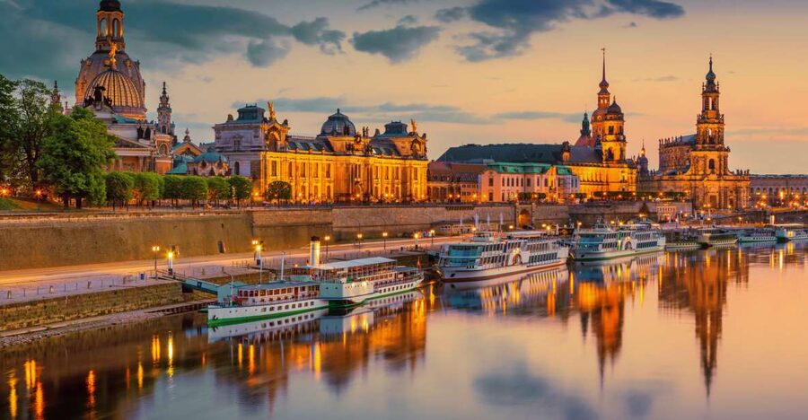 From Prague: Bastei and Dresden Small-Group Day Trip - Bastei Bridge and Saxon Switzerland: how to enjoy the walk and viewpoints