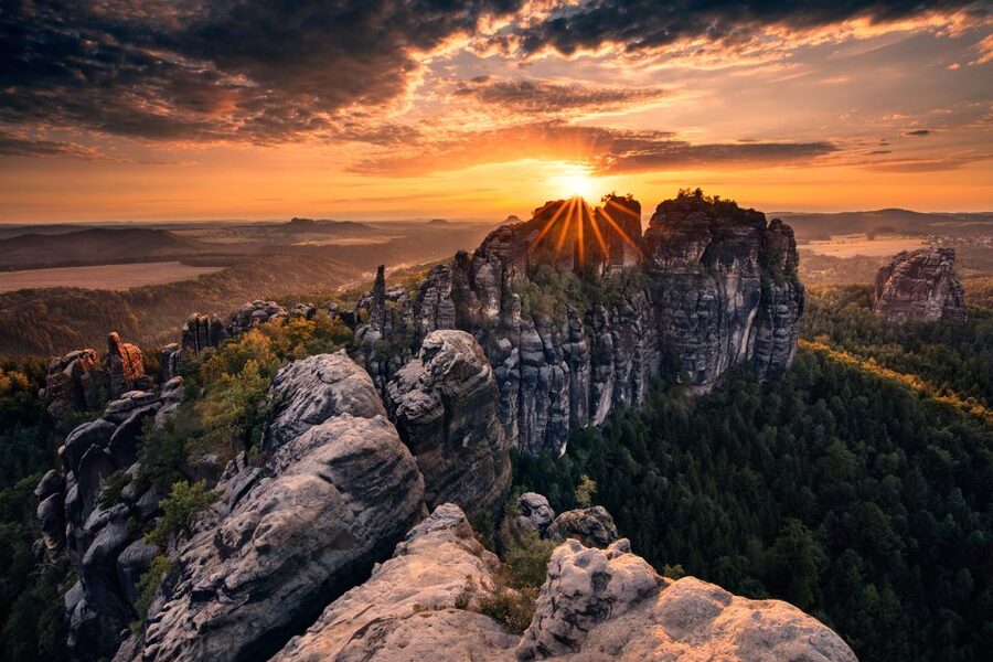 From Prague: Saxony and Bohemian Switzerland Walking Tour - From Prague Pickup to Pravčická Brána: Europe’s 21-Meter Sandstone Arch