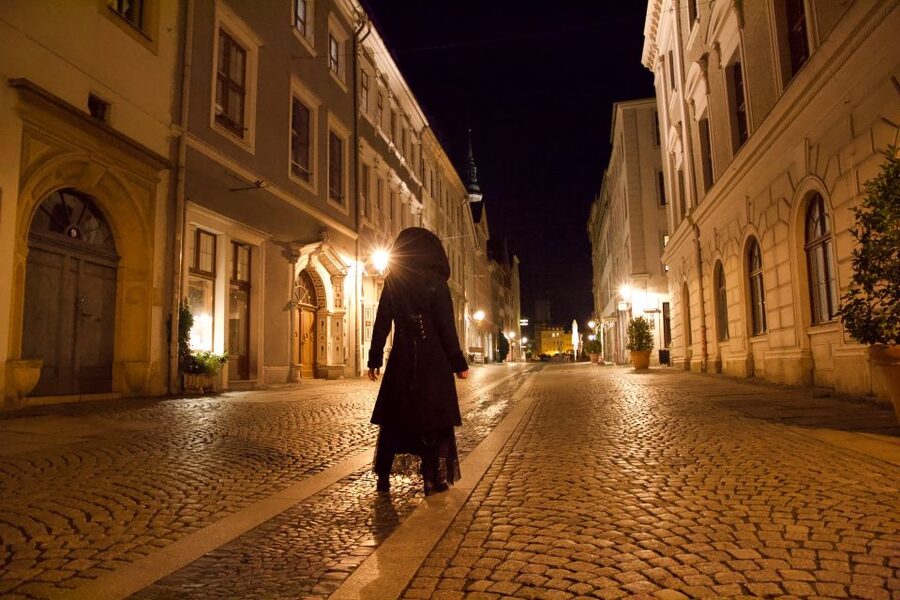 Görlitz: Ghosts and Spooky Historical Night Walking Tour - Peterskirche to Waidhaus, secular history meets darker legends