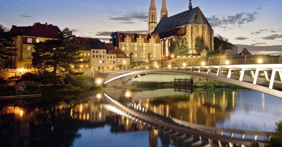 Görlitz: Old Town Guided Walking Tour - Getting Your Bearings: Obermarkt and Görlitz-Information