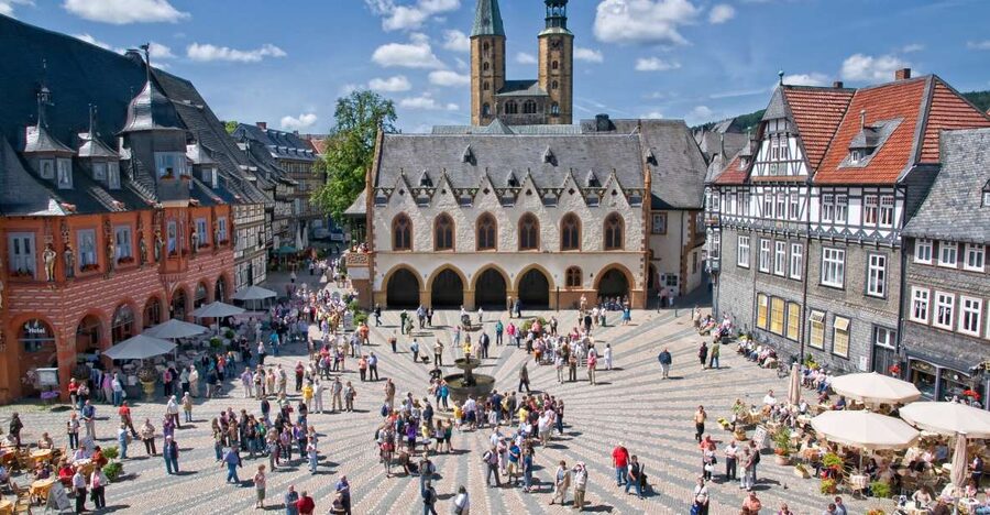 Goslar: Tausend Schritte durch die Altstadt - Starting point at the tourist information: quick and simple