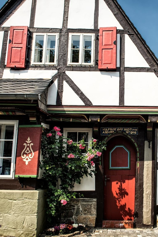 Goslar: Witches - From delusion to myth - The guide makes it: Gertrud’s story style and the added props