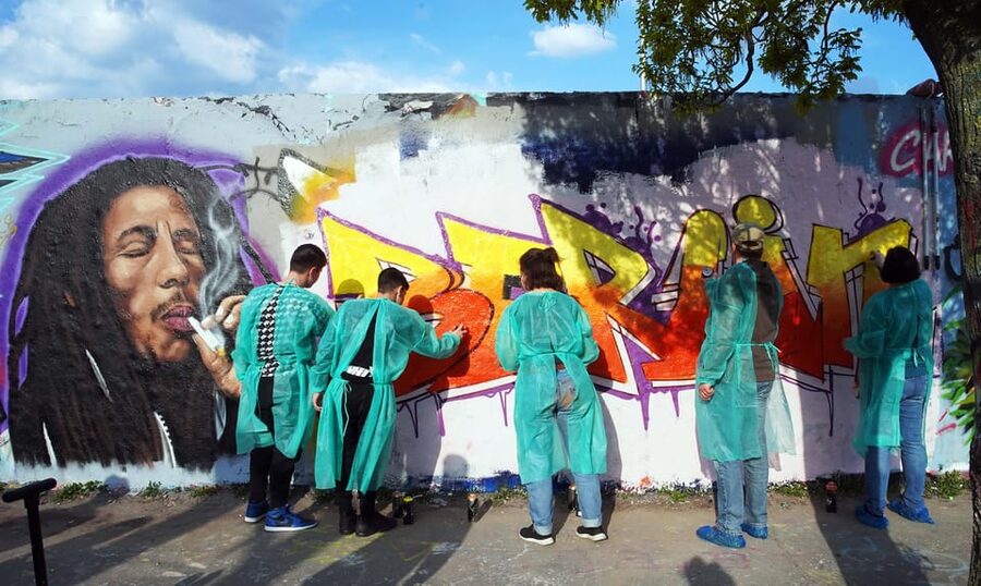 Graffitiworkshop Berlin - From styles to lettering sketches, you learn before you spray