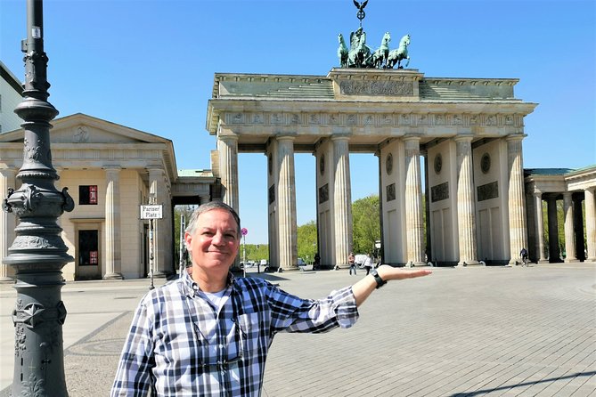 Group Walking Tour (1 - 20 people): 3 Hours the Wall, Third Reich, WW2, Cold War - Brandenburg Gate stop: a symbol you can actually read
