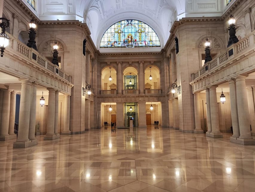 Guided tour of the Federal Administrative Court in Leipzig - Why This Building in Leipzig Is More Than Pretty Stone
