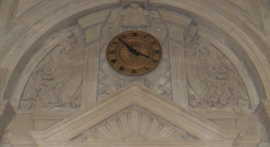 Guided tour of the Federal Administrative Court in Leipzig - The Judges’ Ancestral Gallery: Tradition You Can See
