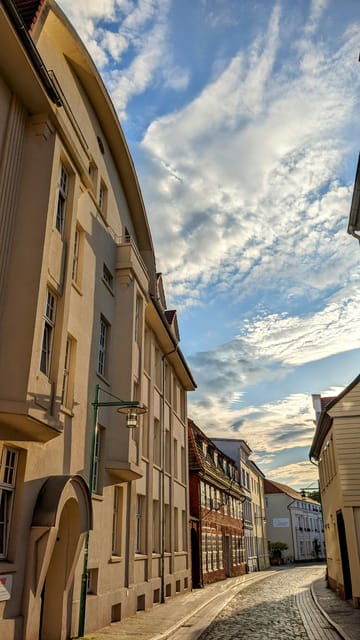 Güstrow: Night watchman tour by lantern light - Price and value: $14 for a 1.5-hour evening activity