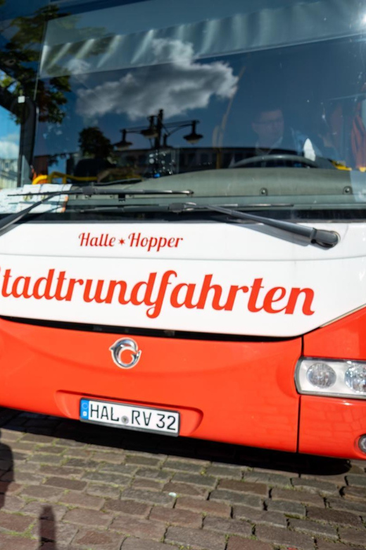 Halle (Saale) : Die Stadtrundfahrt mit dem Bus - Route highlights: Hallmarkt, Marktplatz, and the Saale river stretch