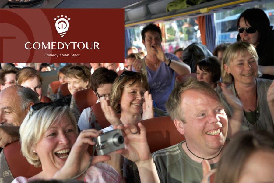 Hamburg: 1.5-Hour Comedy Bus Tour in German - A rolling stand-up stage through Hamburg’s biggest sights