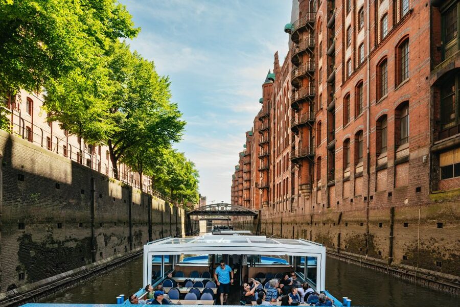 Hamburg: 1.5-Hour Harbor and Speicherstadt Day Cruise - Key moments I think are worth your time