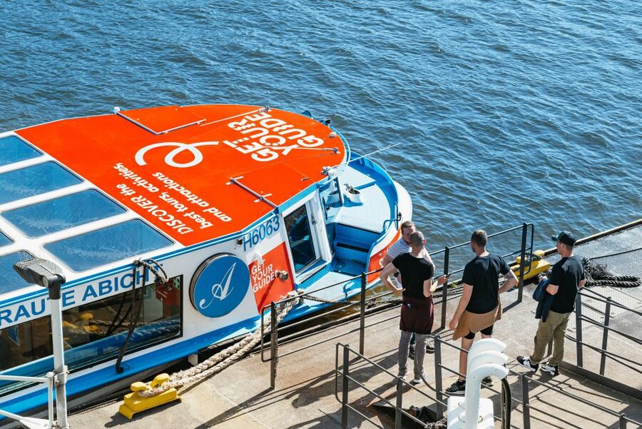 Hamburg: 1.5-Hour Harbor and Speicherstadt Day Cruise - Altona, museum harbor, and the riverfront rhythm around Elbstrand