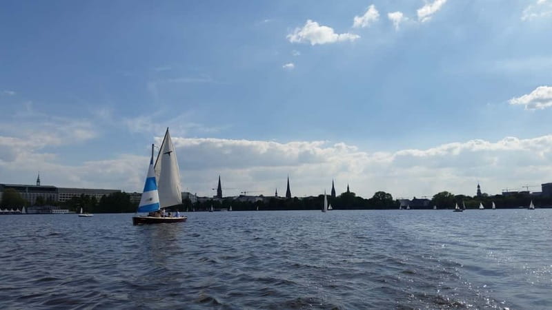 Hamburg: 1.5-Hour Sailing Sightseeing Tour on Aussenalster - Getting On Board: Meeting the Skipper and Following the Simple Dock Direction